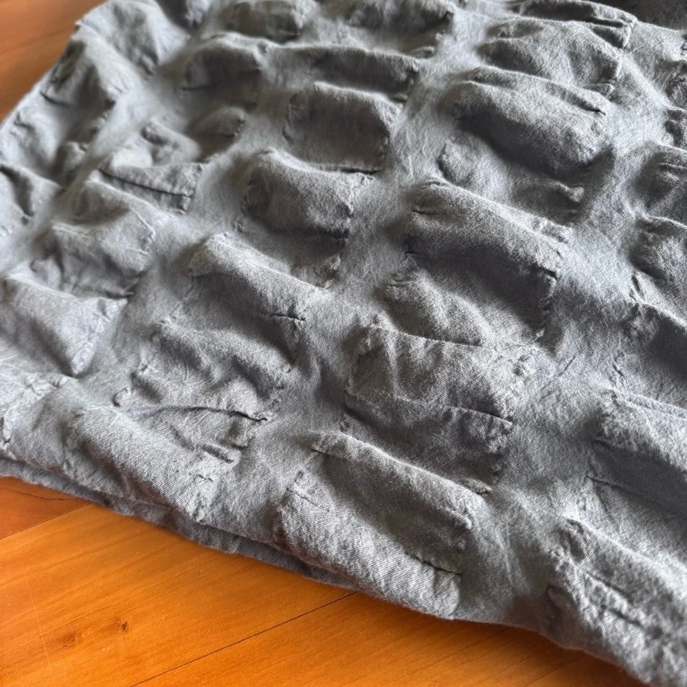 West Elm SET 100% organic cotton king sham set Charcoal Gray cloud textured case